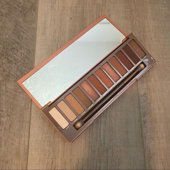 Urban decay naked heat pallet
